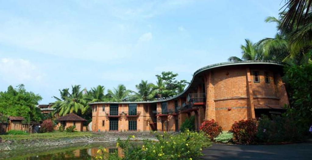 Bth Sarovaram Kochi Luaran gambar